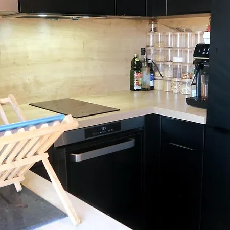 Apartmán Rooftop 75 M2, Appt 65 M2, 2 Rooms, Coeur Cahors