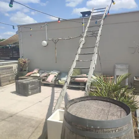 Rooftop 75 M2, Appt 65 M2, 2 Rooms, Coeur *