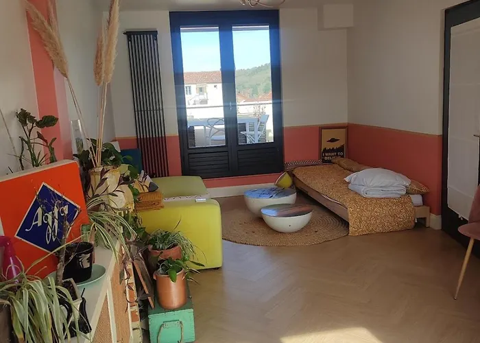 Rooftop 75 M2, Appt 65 M2, 2 Rooms, Coeur * Cahors